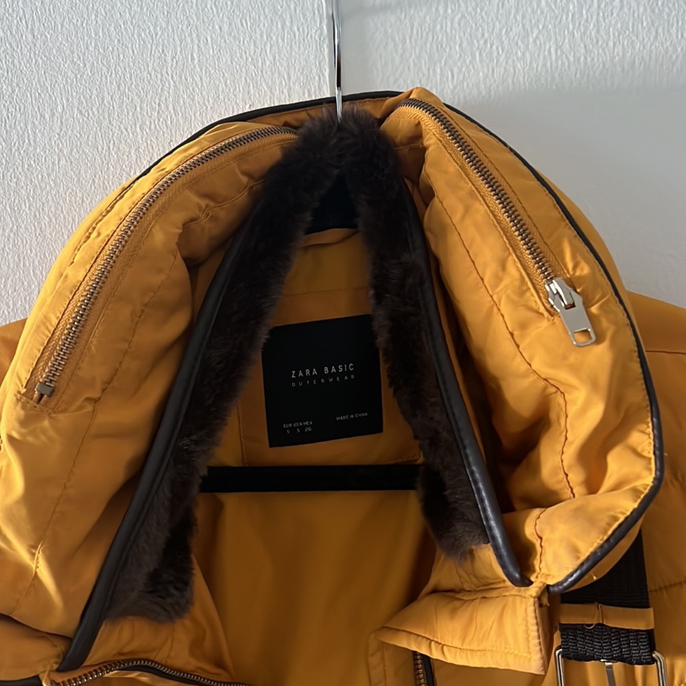 Zara Basic Puffer Jacket Size Small - image 3